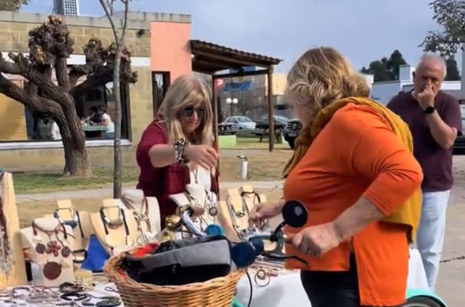 Feria de artesanos, juegos y música este sábado en el Paseo Comercial La Cardera